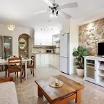 Beautiful Apartmento Amarilla Golf Apartment *