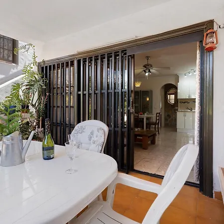 Beautiful Apartmento Amarilla Golf شقة